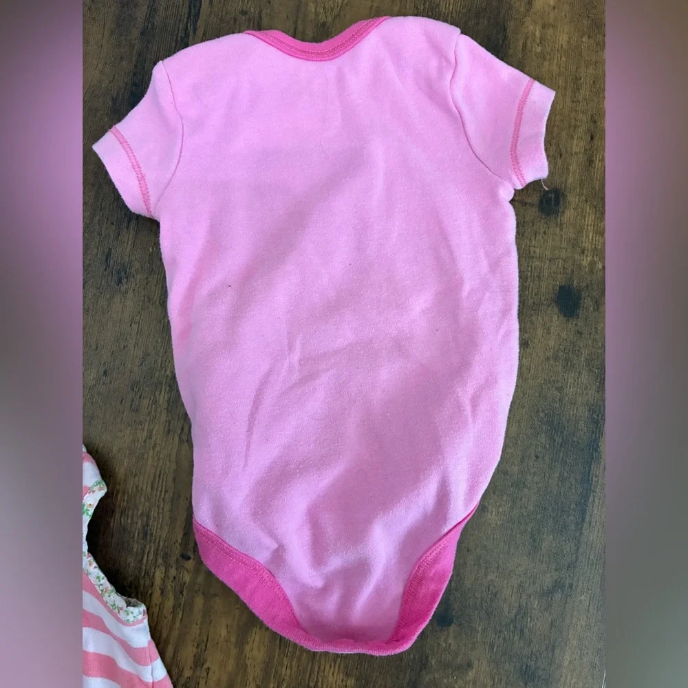 Girl’s Newborn-3M Outfits
